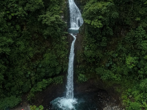 La Paz Waterfall