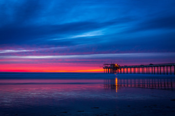 Fototapeta premium Scripps Pier Purple Sunset