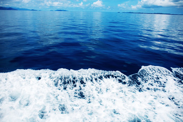 Obraz na płótnie Canvas Blue sea at sunlight.