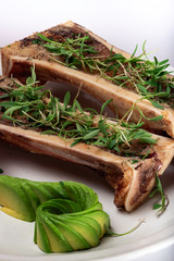 tuétanos al horno con salsa macha