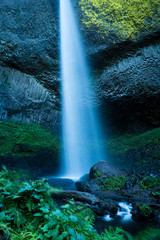 Fototapeta na wymiar Latourell Falls in Columbia River Gorge, Oregon, USA