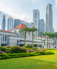 Obraz na płótnie Canvas Singapore Parliament and city skyline