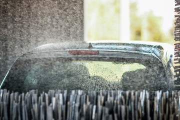Obraz na płótnie Canvas automatic modern car wash.