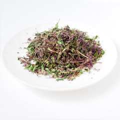 dried oregano leaves and flowers