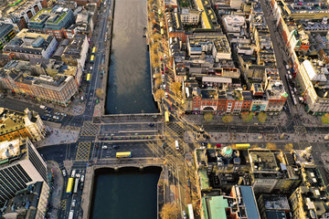 Fototapeta premium Dublin - Luftbilder von Dublin mit DJI Mavic 2 Drohne fotografiert aus ca. 100 Meter Höhe