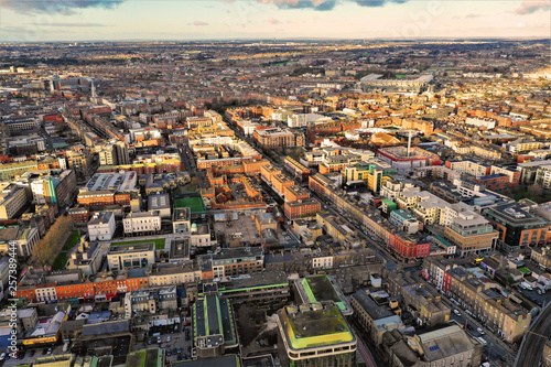 Dublin Luftbilder Von Dublin Mit DJI Mavic 2 Drohne Fotografiert Aus Ca 100  Meter Höhe Aerial Wall Mural | Aeri-Roman