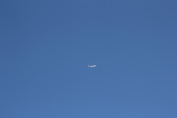 sky, blue, flying, clouds, bird, airplane, fly, plane, cloud, flight, aircraft