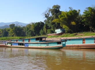 Bateaux sur le Mekong 