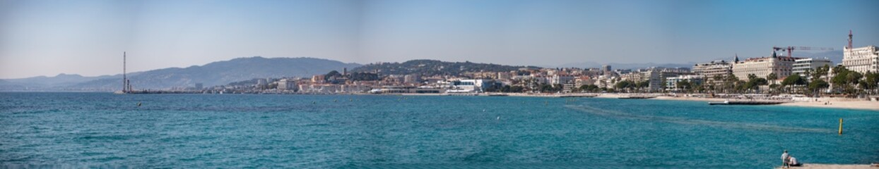 Obraz premium panorama baie de Cannes mars 2019