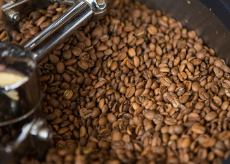 Roasted coffee beans