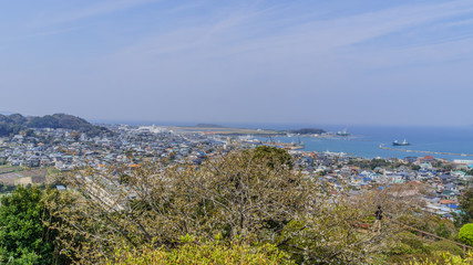  	春の館山城跡から見た風景