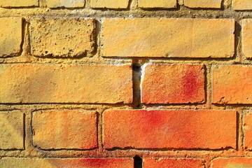Orange  Ziegelsteinmauer