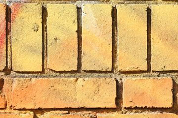 Orange  Ziegelsteinmauer