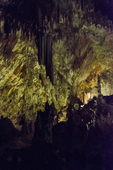 Addentrandosi nelle Grotte di Postumia