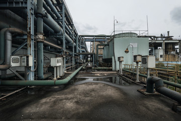 Fototapeta premium Industrial buildings in an abandoned factory