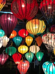 Fototapeta na wymiar lanterns in hoi an, vietnam