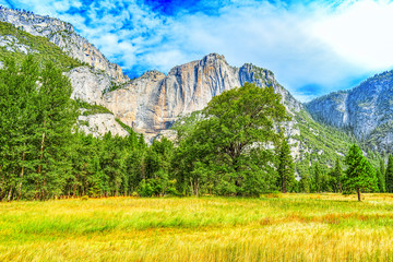 Yosemite Valley. Magnificent national American natural park - Yosemite.