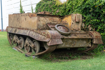 Fototapeta na wymiar Rusted and abandoned war tank