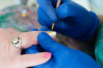 Manicure for the bride. The process of creating manicure, drawing on the nails