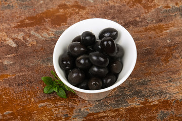 Black olives in the bowl