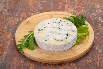 Round blue cheese