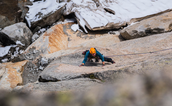 Rock climber climbing Bienvenue au Georges V route, Pointe des Nantillons, Alps, Haute-Savoie, France