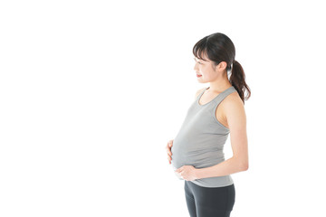 運動をする妊婦
