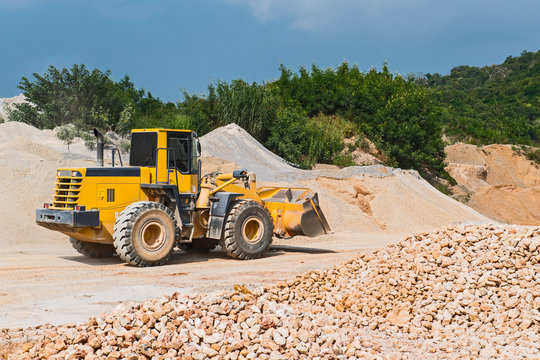Payloader at gravel mine, Pak Chong, Nakhon Ratchasima Province, Thailand