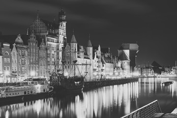 Fototapeta premium Night view of Gdansk harbor and Motlawa river, located in the Old Town of Gdansk city, Poland