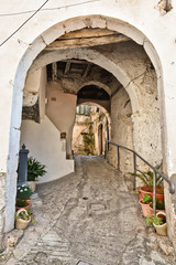 Fototapeta na wymiar Entrance to the medieval village of Prata Sannita in central Italy