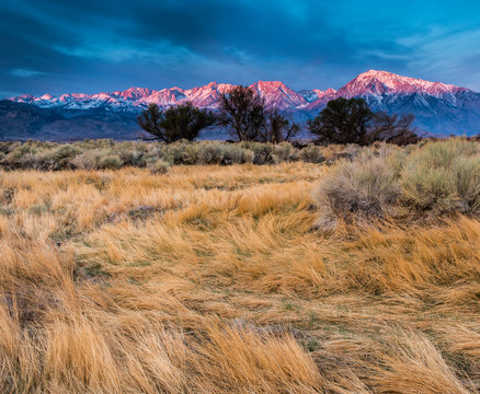 Sunrise on Mount Tom and Basin Mountain