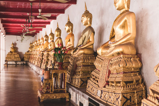 Thailand, Bangkok, Buddah statues in a temple