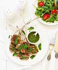 Lamb chops on bone, with mint-garlic sauce