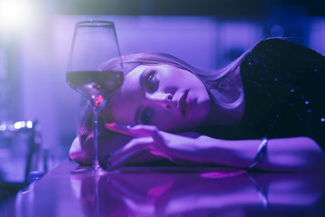 girl in bar
