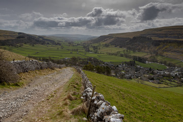 Track to Kettlewell