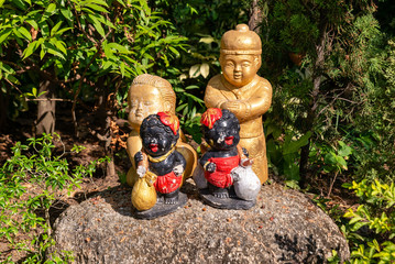 traditional religious figurines in Thailand
