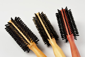 Hairbrush with hair loss