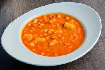 Judias blancas guisadas con patatas