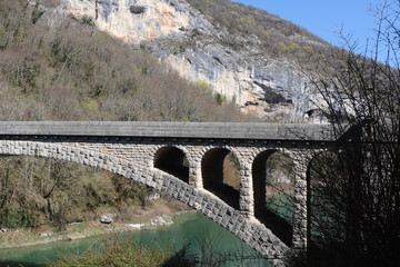 PONT DE LA BALME SUR LE FLEUVE RHONE - LA BALME - SAVOIE