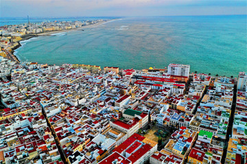 Cadiz aus der Luft - Luftbilder von Cadiz in Spanien. Aufgenommen mit der DJI Mavic 2 Drohne