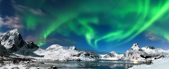 Fotobehang Aurora borealis landschap © Piotr Krzeslak