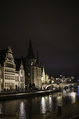 Fototapeta na wymiar Buildings at night in Ghent