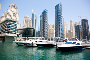 Fototapeta na wymiar Porto Turistico di Dubai Marina