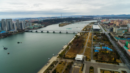 Obraz premium north korea Pyongyang Ongryu Bridge
