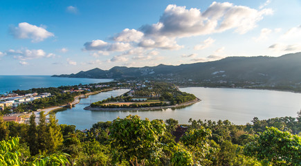 Fototapeta na wymiar Samui chaweng beach and lake, view from hill . Thailand
