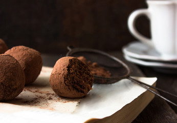 Chocolate truffle, Truffle chocolate candies with cocoa powder.Homemade fresh energy balls with chocolate.Gourmet assorted truffles made by chocolatier .Chunks of chocolate