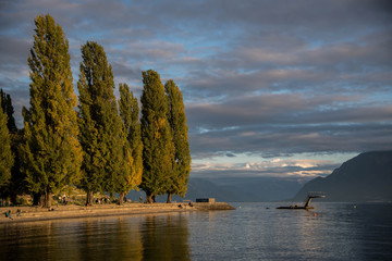 Plongeoir au coeur du lac Léman, Suisse