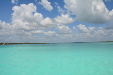 Fototapeta na wymiar Laguna de Bacalar Quintana Roo Mexique