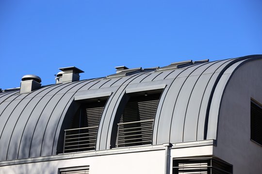 Metal standing seam roof