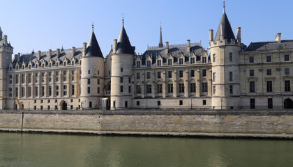 Fototapeta na wymiar Conciergerie building in Paris, France